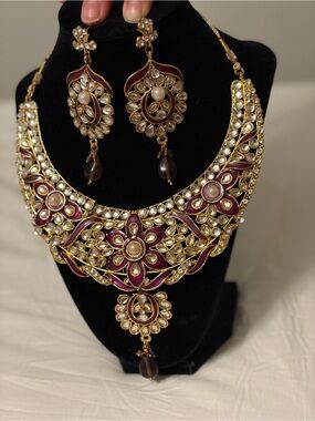 Traditional Gold-Tone Kundan Necklace Set with purple enamel Accents